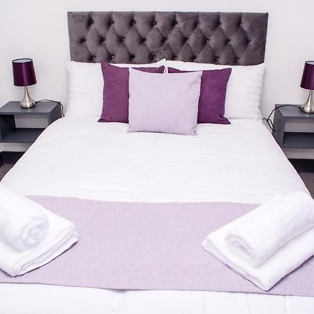 Homestay In Birmingham Sleeps 8 - Free Parking & Wifi Екстериор снимка