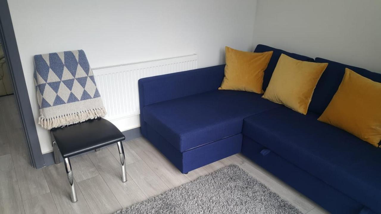 Homestay In Birmingham Sleeps 8 - Free Parking & Wifi Екстериор снимка