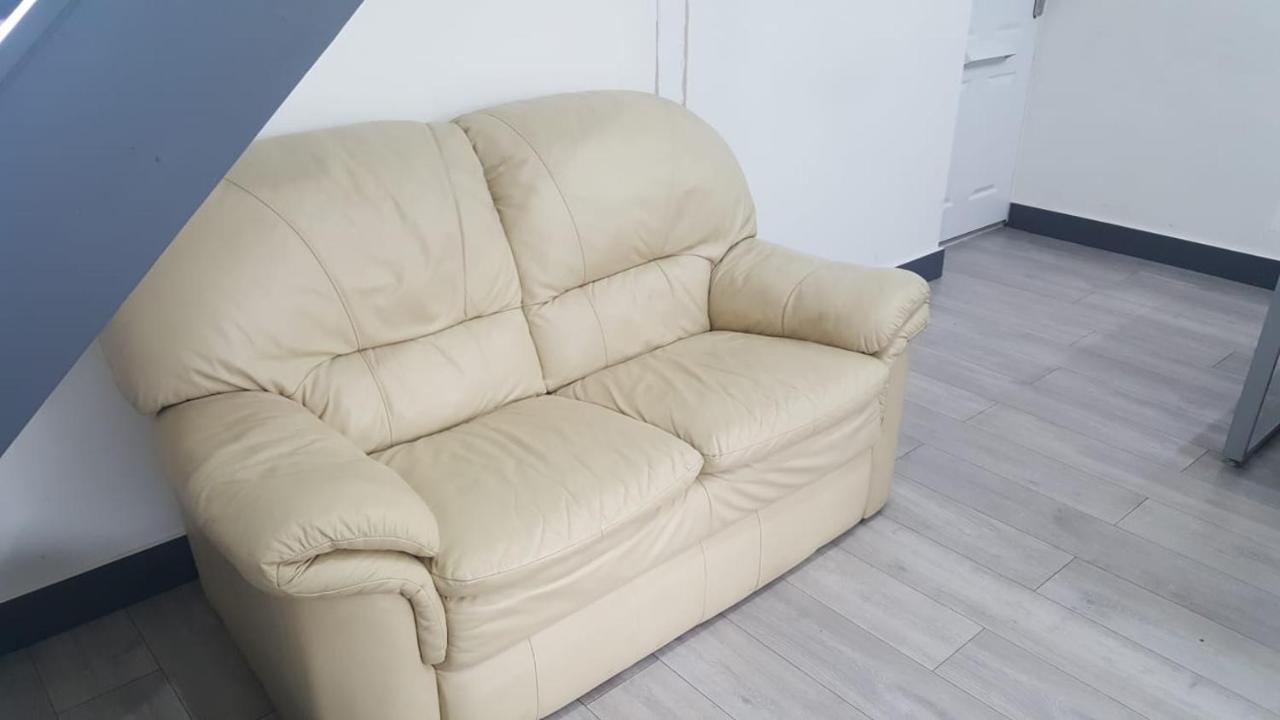 Homestay In Birmingham Sleeps 8 - Free Parking & Wifi Екстериор снимка