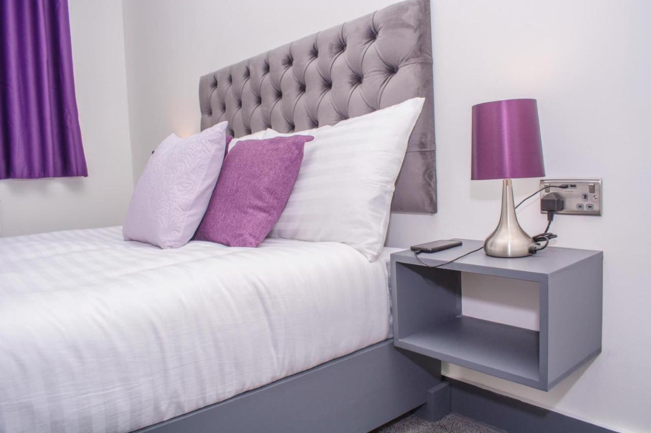 Homestay In Birmingham Sleeps 8 - Free Parking & Wifi Екстериор снимка