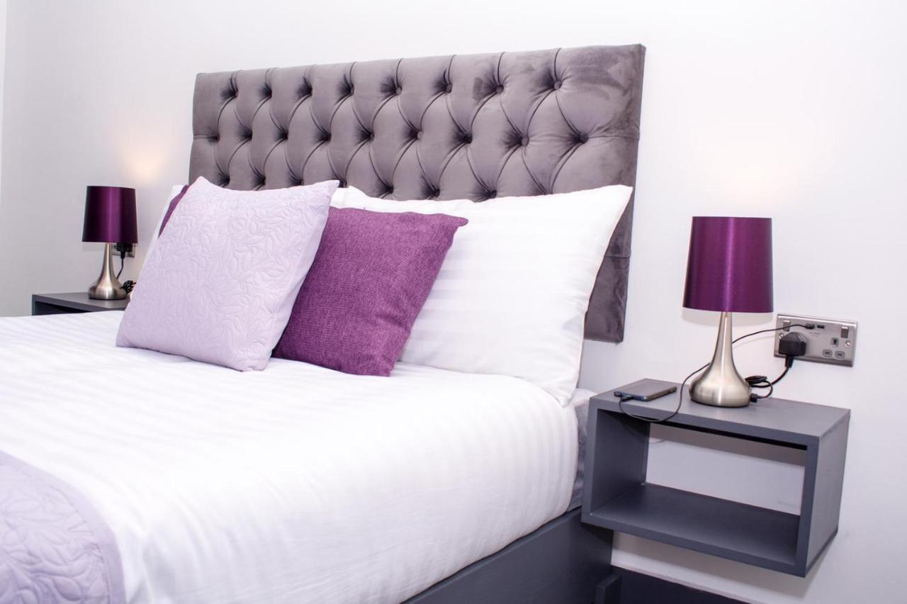 Homestay In Birmingham Sleeps 8 - Free Parking & Wifi Екстериор снимка