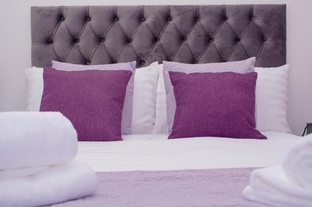 Homestay In Birmingham Sleeps 8 - Free Parking & Wifi Екстериор снимка